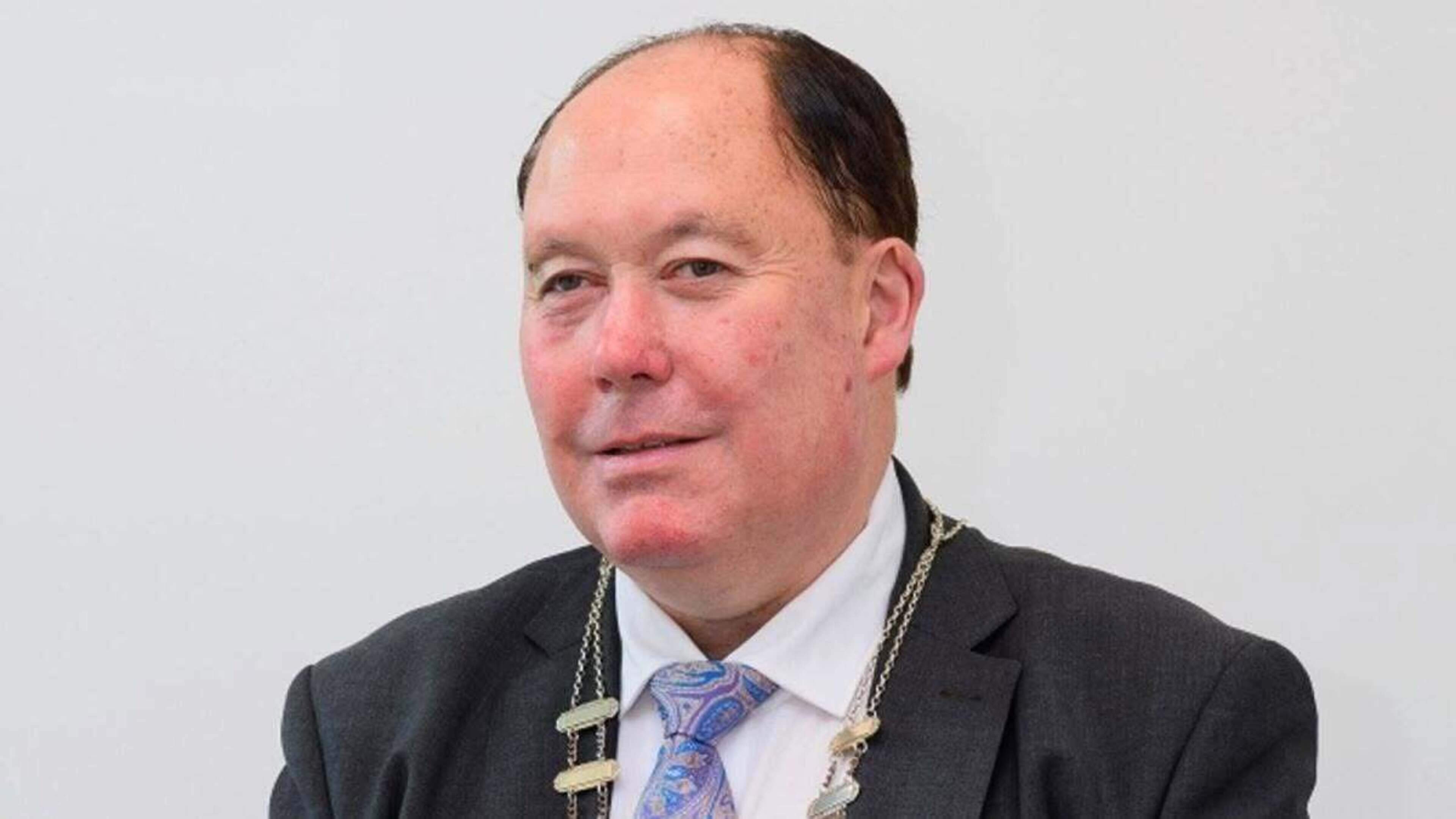 Long-serving Fianna Fáil Monaghan county councillor Seamus Coyle to be laid to rest on Friday
